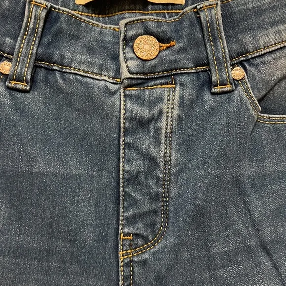 24. Soft Surroundings The Ultimate Denim Pull On Relaxed Shorts in Kinley Wash