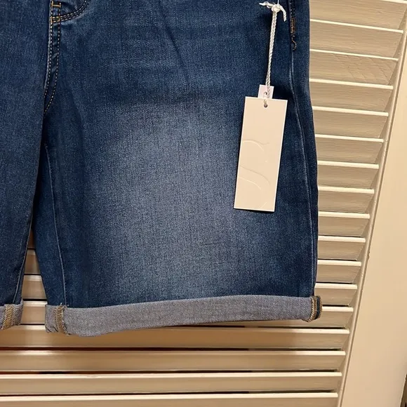 24. Soft Surroundings The Ultimate Denim Pull On Relaxed Shorts in Kinley Wash