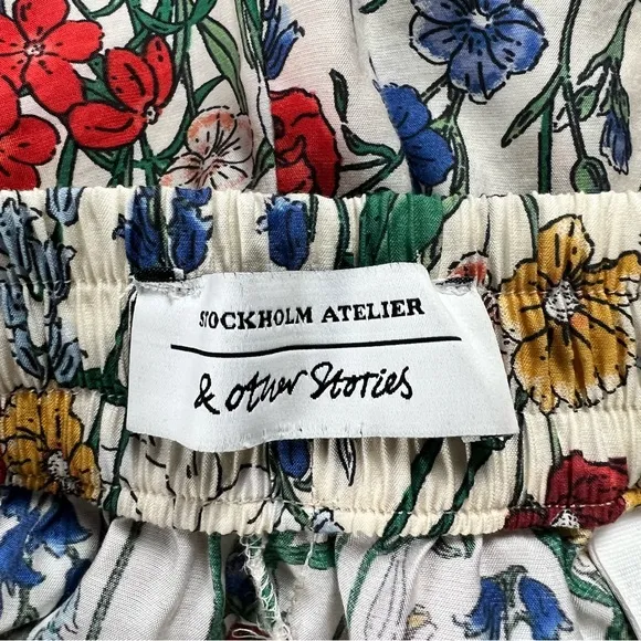 &amp; Other Stories Floral Printed Shorts Size Small