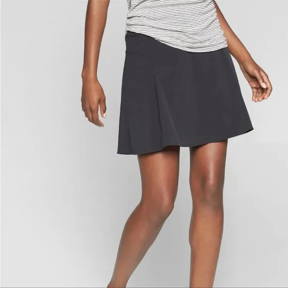 Athleta Tennis Skort - Black - Size 6