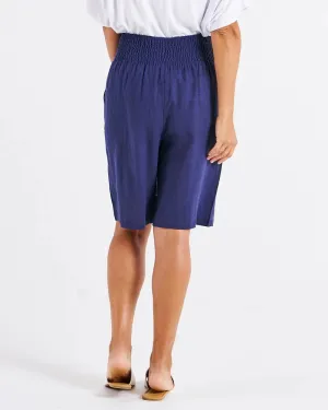BETTY BASICS LEE BERMUDA SHORT NAVY