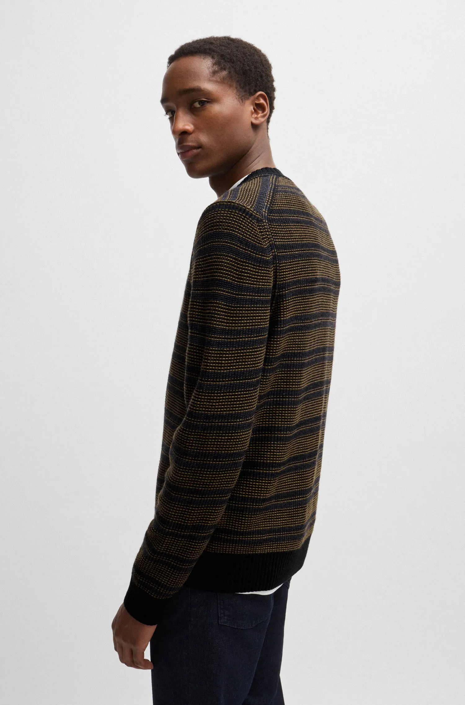 BOSS Sweaters Regular Fit in Wool Mix - AMODERO 10263269 01-50523539