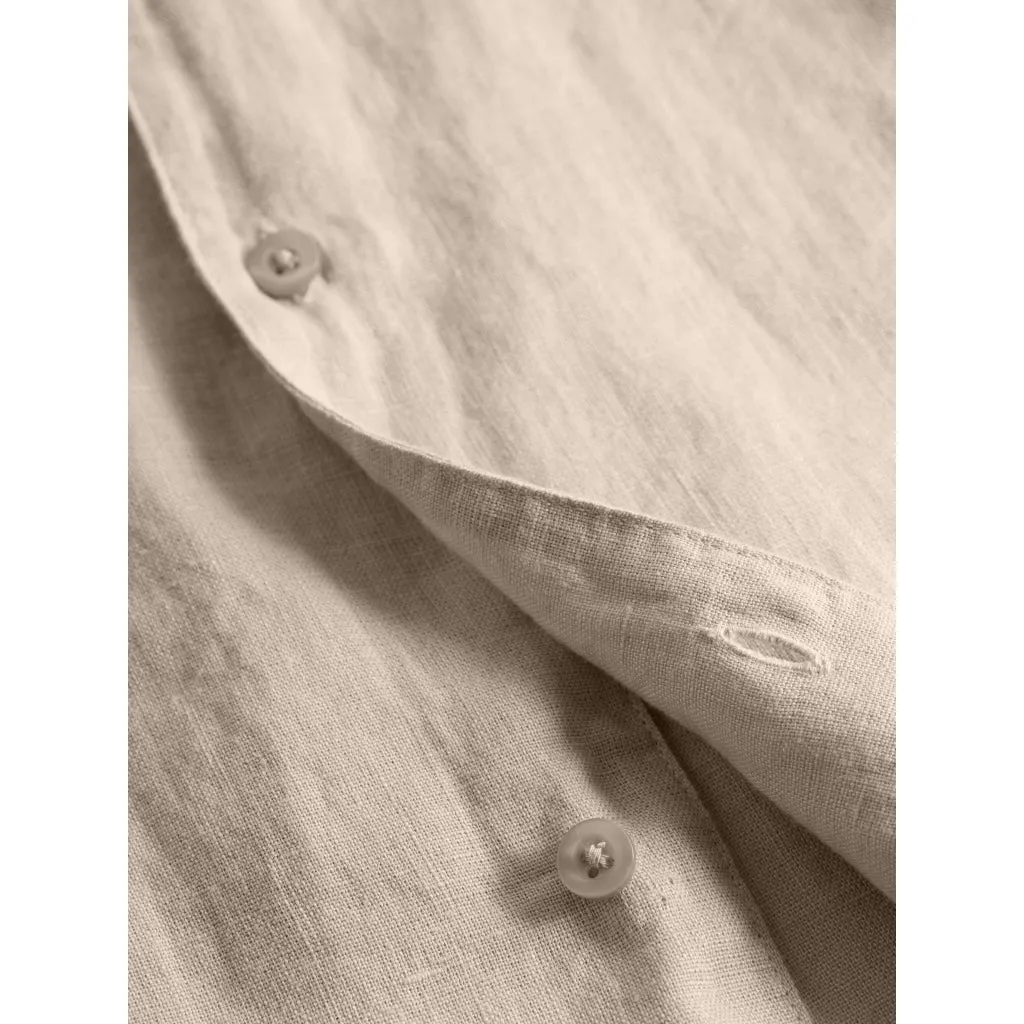 box short sleeve linen shirt in light feather grey