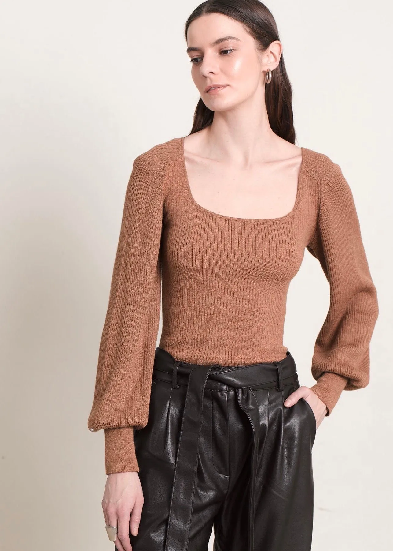 Camila Sweater (Camel)