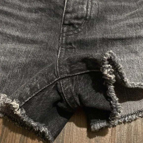 COPY - Madewell relaxed denim shorts cutoff button fly