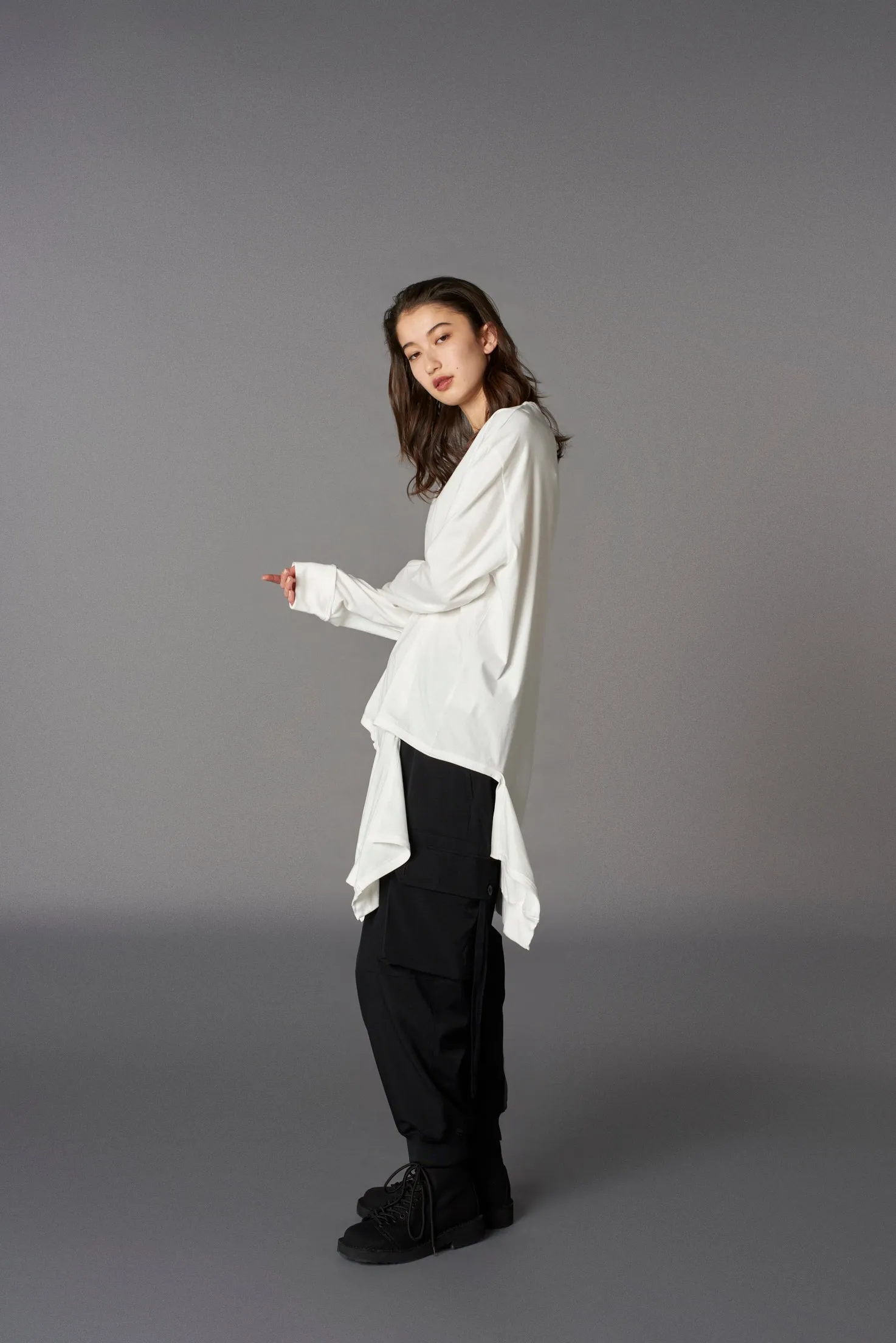 COTTON JERSEY SLASH PIPING T-SHIRT