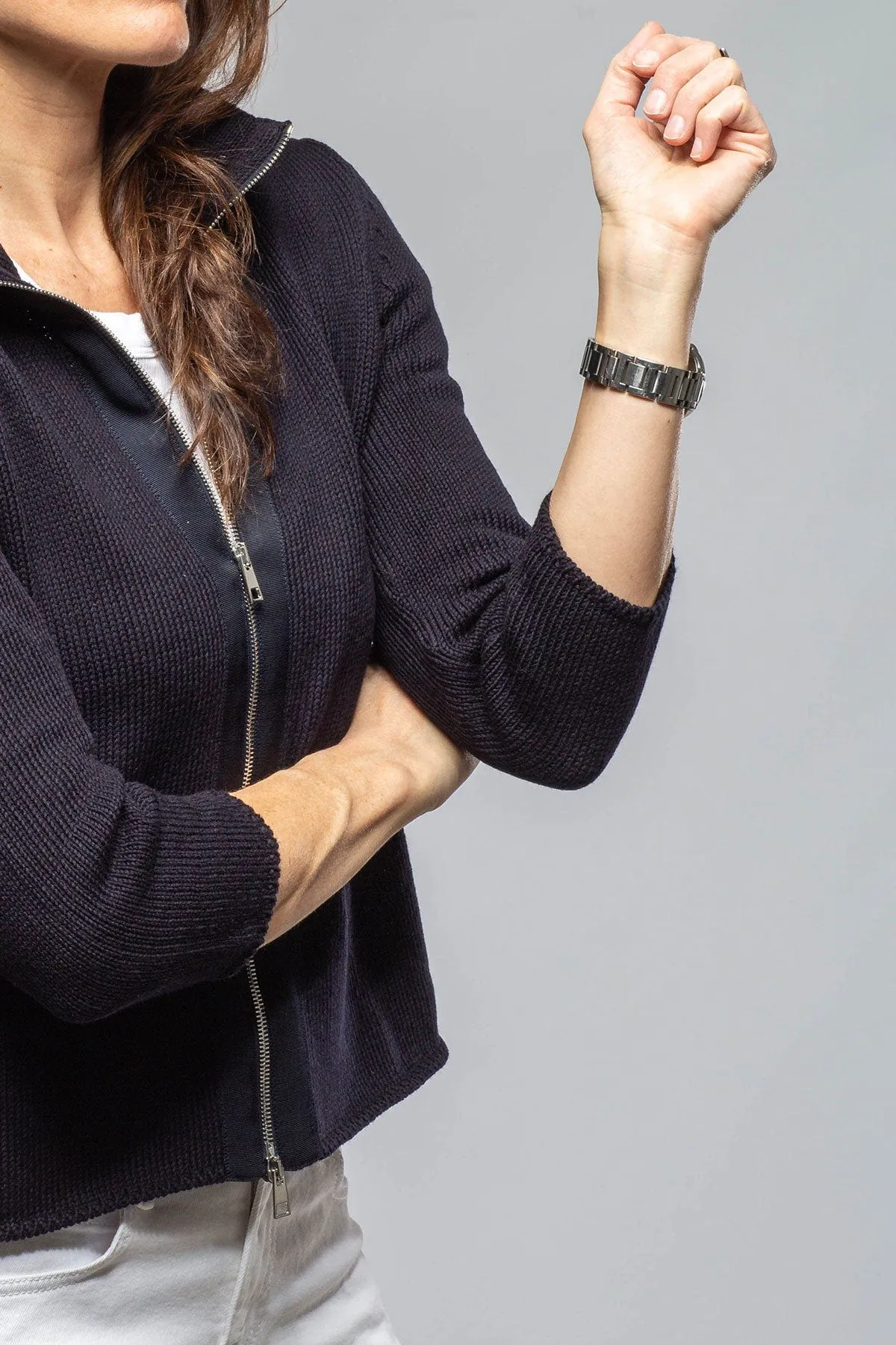 Crete Zip Sweater In Navy