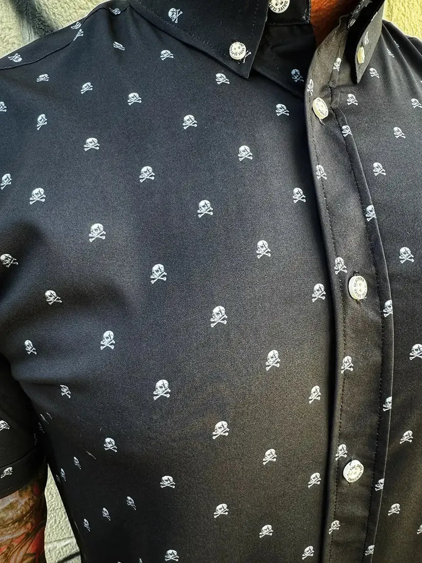 ESSENTIAL INFINITY SKULL BUTTON UP