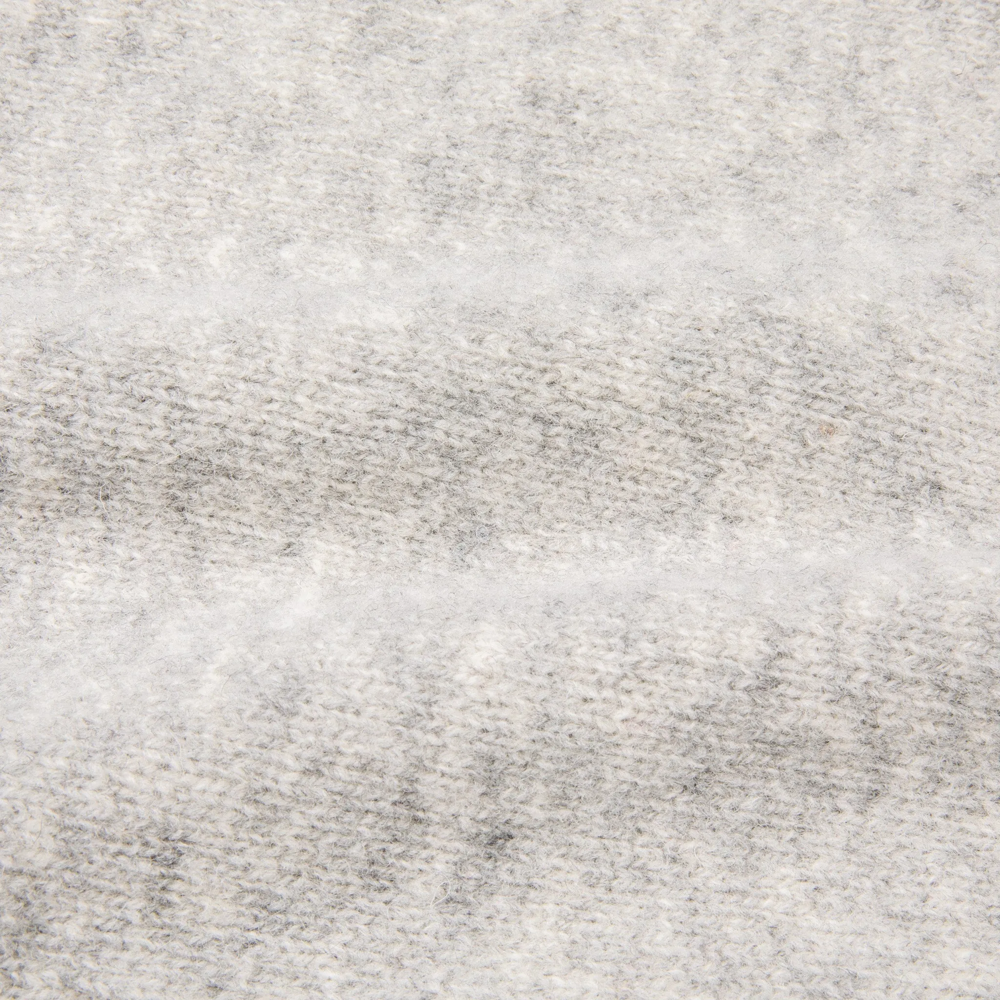 Laurence J. Smith  Super soft Seamless Crew Neck Pullover Silver