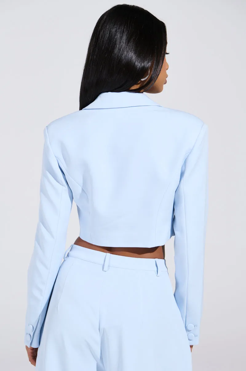 LOTTIE CROPPED BLAZER IN LIGHT BLUE