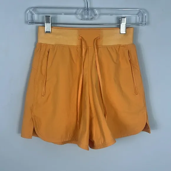 Lululemon License To Train High Rise Short 4”