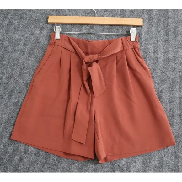 Lululemon Shorts Womens 6 Clay Noir Short 5.5&quot; Burnt Rust Belt Tie High Rise