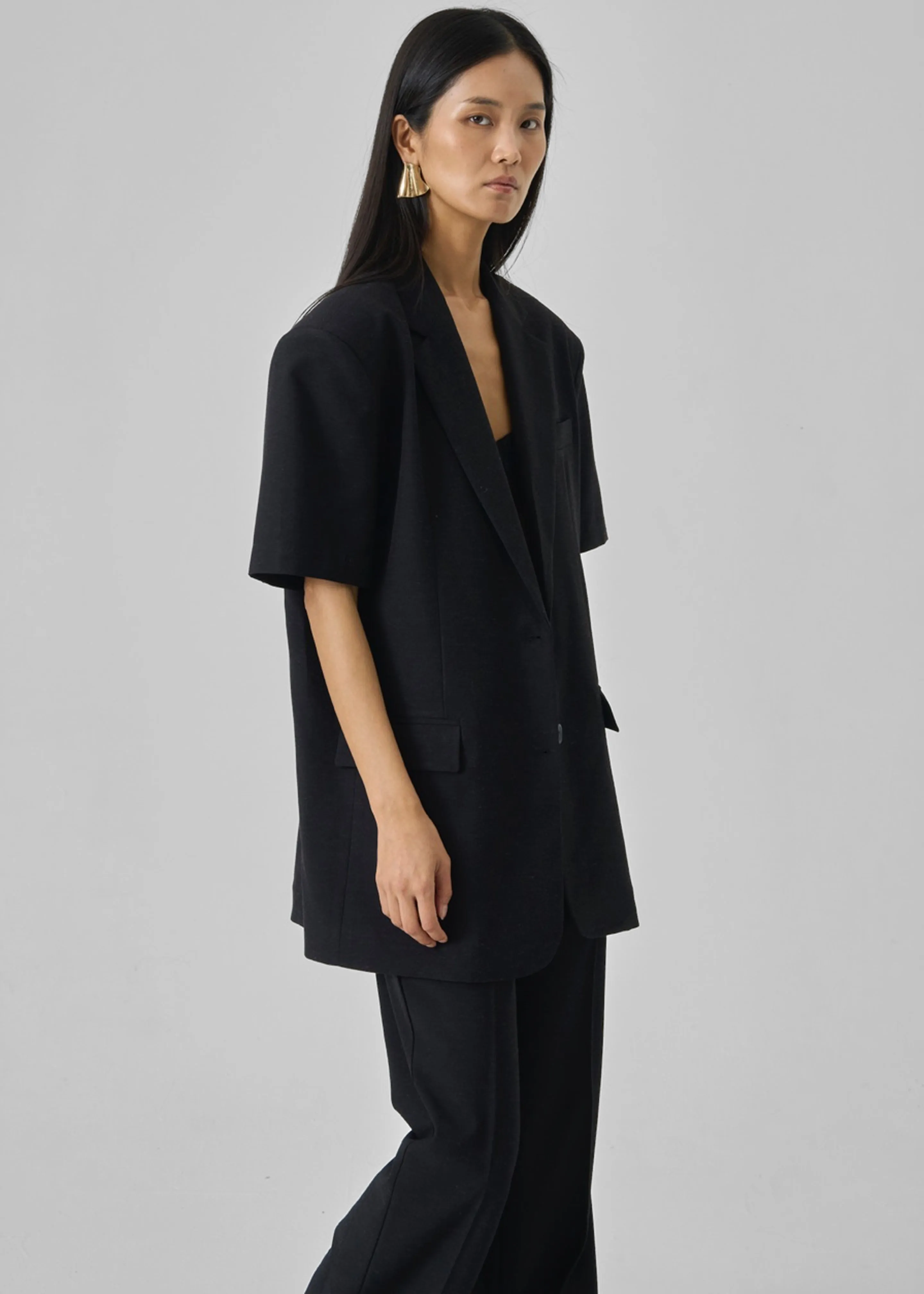 Maisie Short Sleeve Twill Blazer - Black