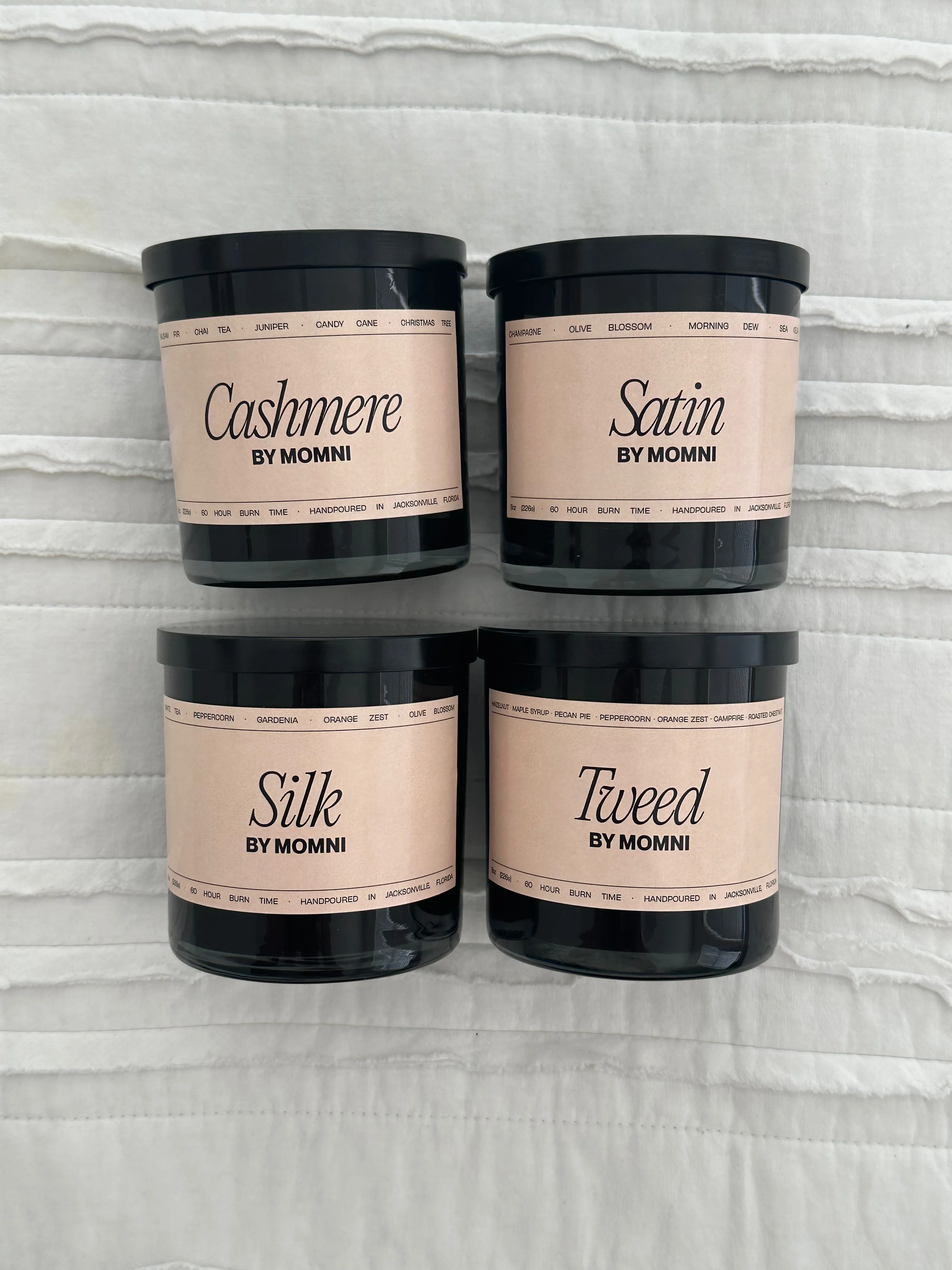Momni Silk Candle