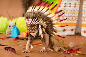 N01- For 9 to 18 month Toddler / Baby: three colors  Native American Style Indian Headdress for the little ones !