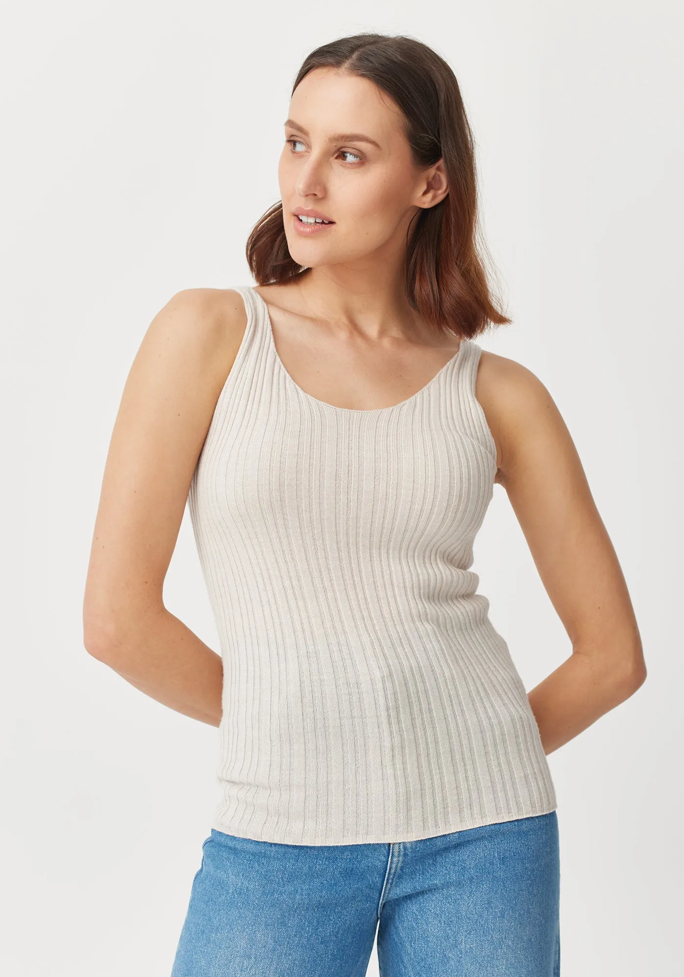 Nura Singlet