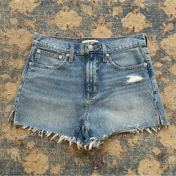 NWOT Madewell Relaxed Denim Shorts in Madera Wash: Side-Slit Edition 26