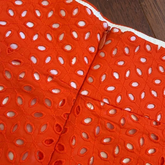 NWOT Never A Wallflower Amy Orange Eyelet 2 Pocket Shorts XS