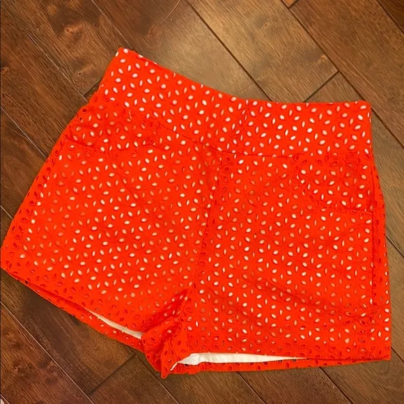 NWOT Never A Wallflower Amy Orange Eyelet 2 Pocket Shorts XS