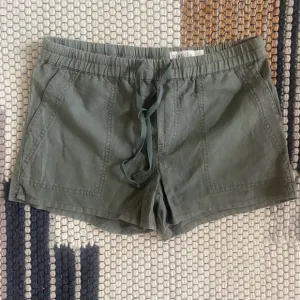 NWOT Pistola Olive Green Maia Linen Utility Shorts Size Small NEW