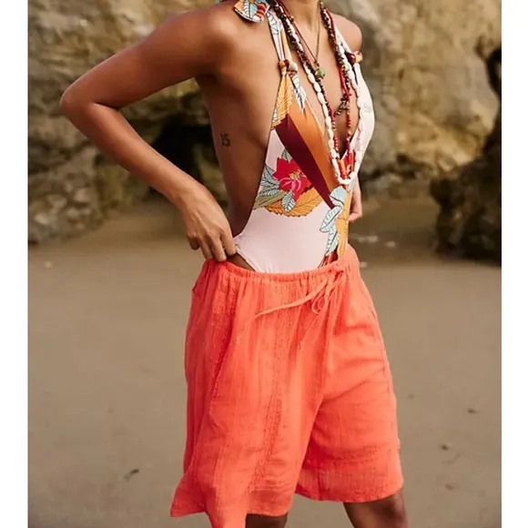 NWOT Seaside shorts by Free People in size Small