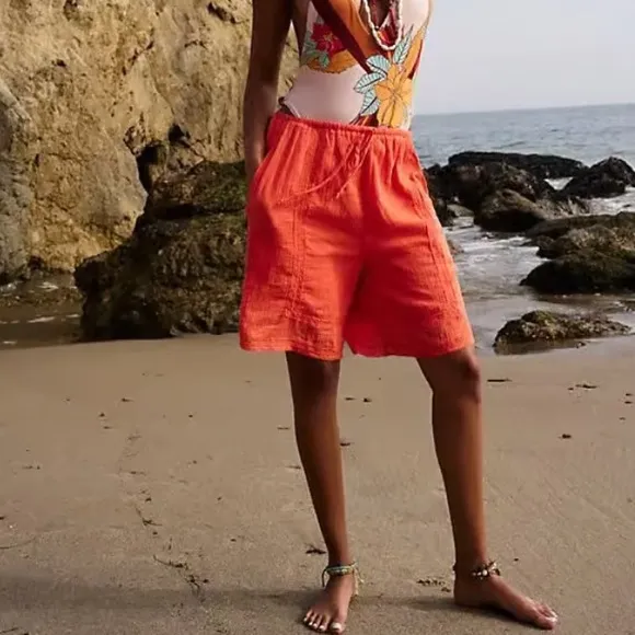 NWOT Seaside shorts by Free People in size Small