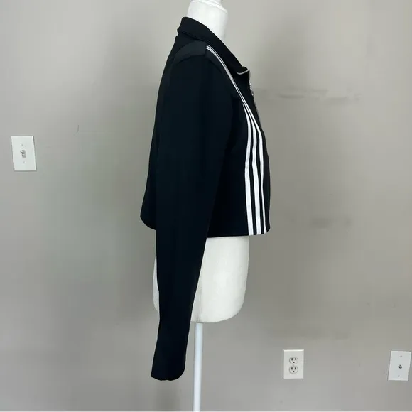 NWT ADIDAS TLRD ZIP UP LONG SLEEVE TRACK JACKET SIZE SMALL IN BLACK AND WHITE