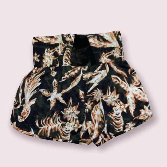 NWT The way home shorts by Free People Movement in size small