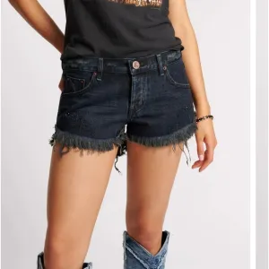 ONE TEASPOON -STONED COWBOY DUKES LOW WAIST DENIM SHORTS