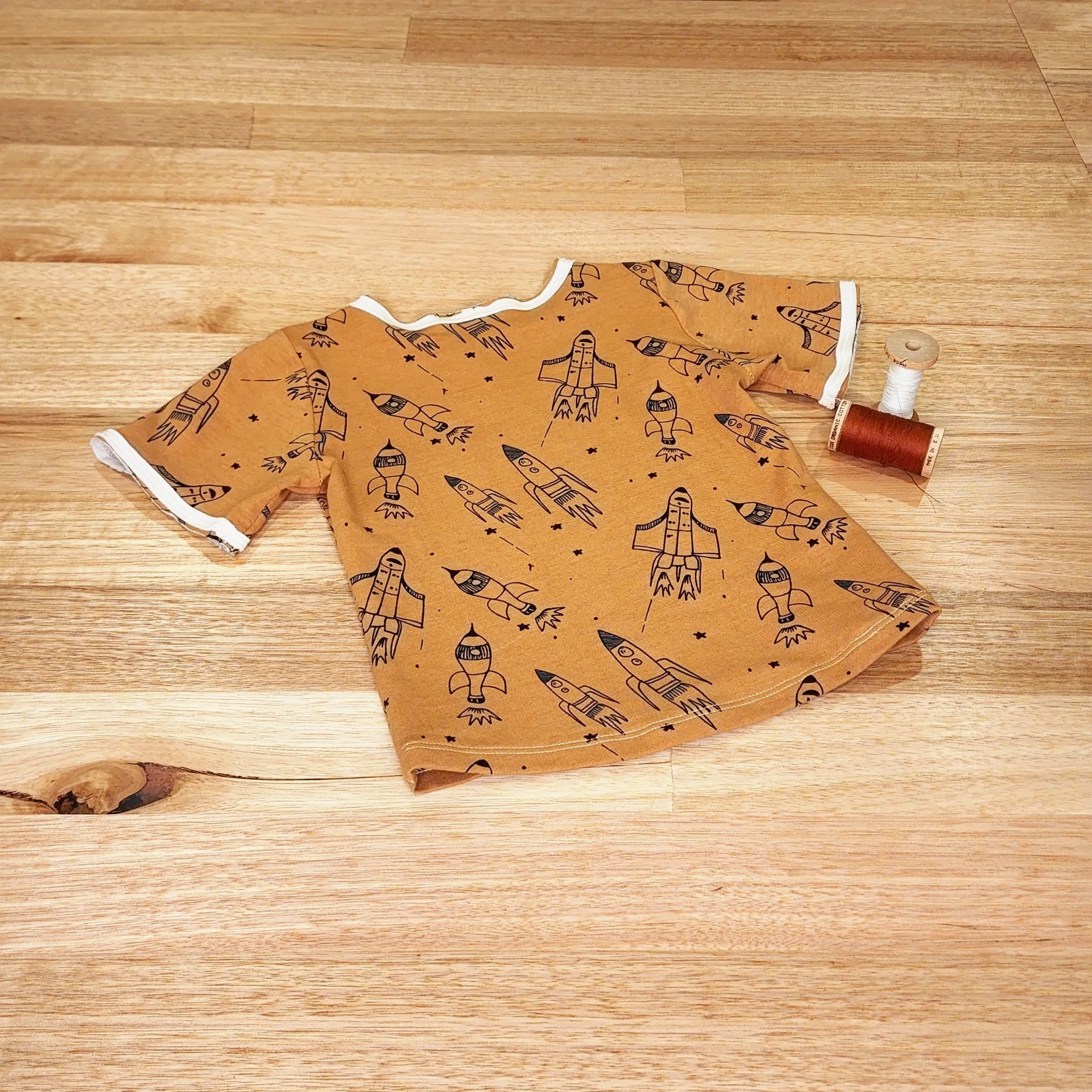 Organic Cotton Kids Tee with Raw Edges - Rockets