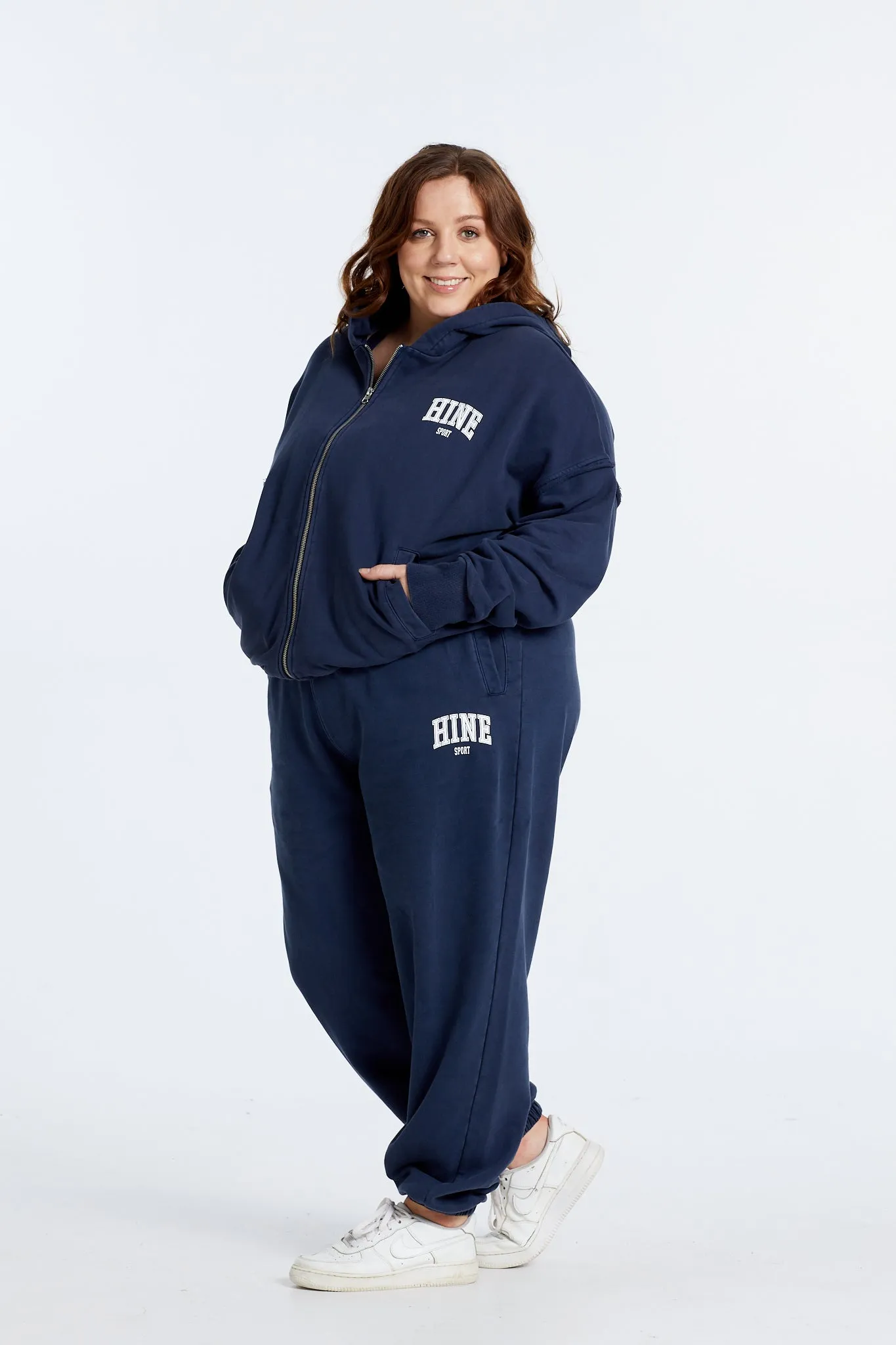 OVERSIZED WASHED TRACKPANTS NAVY