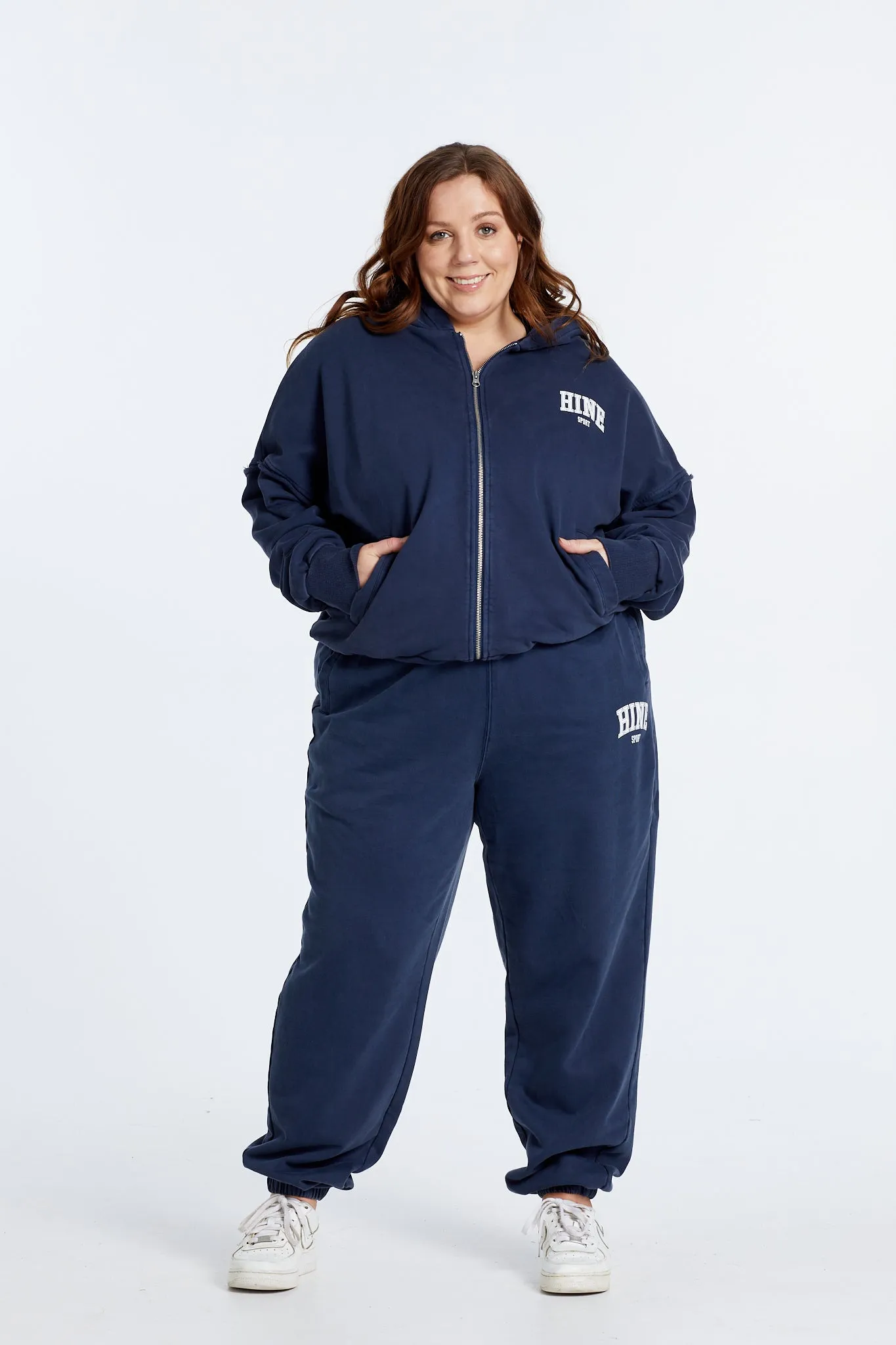 OVERSIZED WASHED TRACKPANTS NAVY