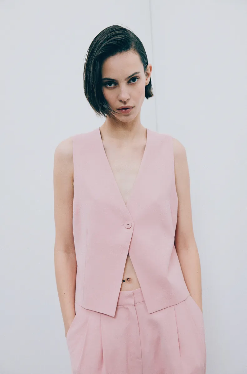 Petra Vest Peony
