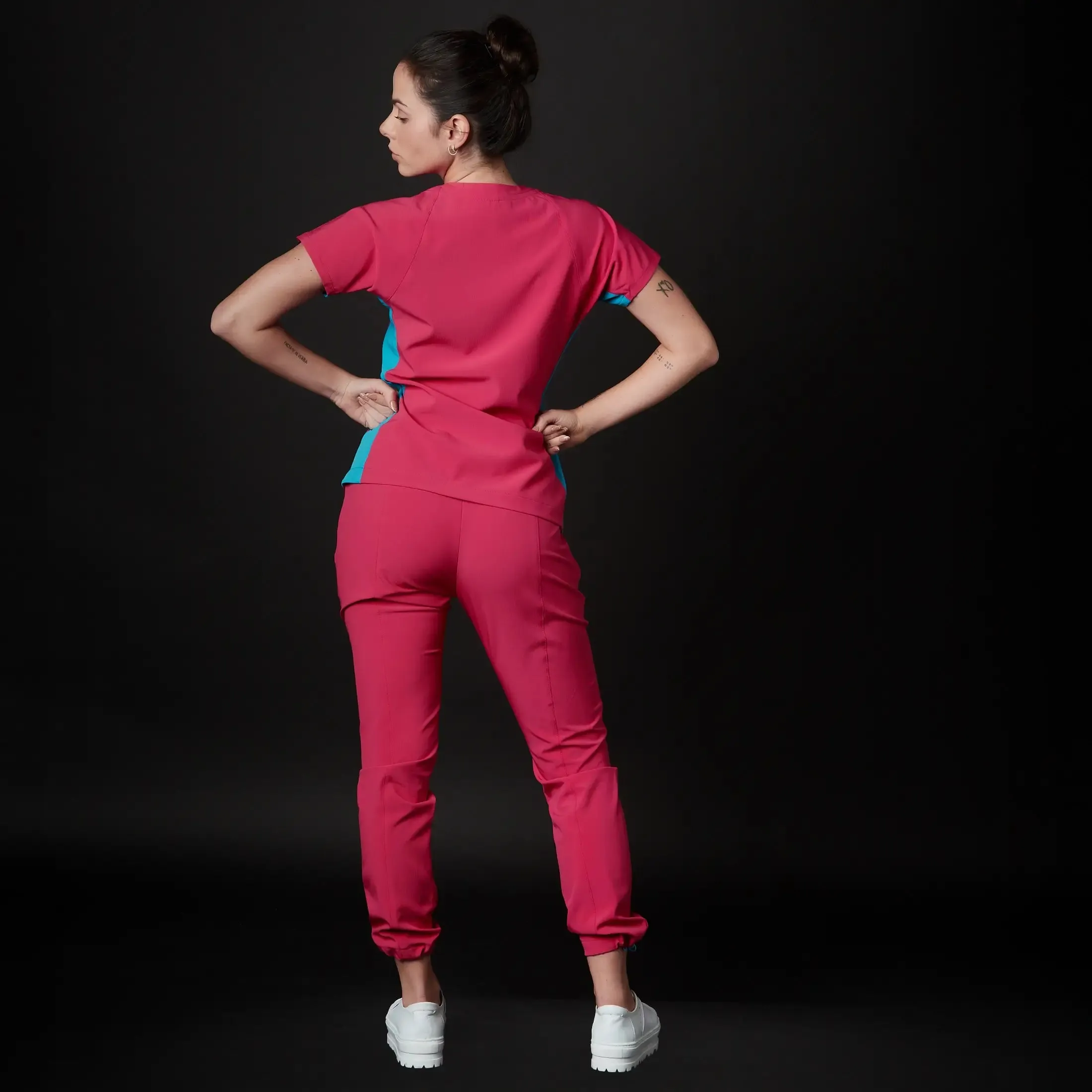 Pijama Quirúrgica de Mujer Nadine Antibacterial