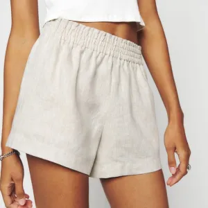 Reformation Mila Linen Short Oatmeal. Lightweight Elastic waistband &amp; pockets.