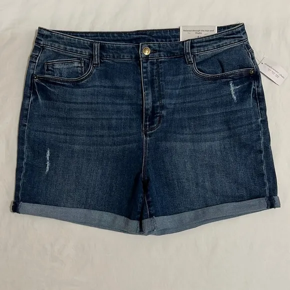 Relaxed Fit High Rise Medium Wash Denim Shorts