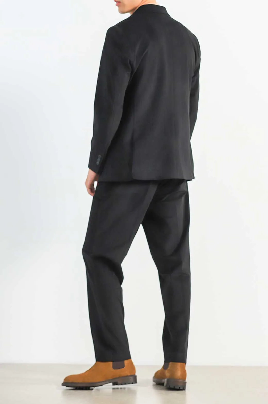 TAILORED FIT BLAZER