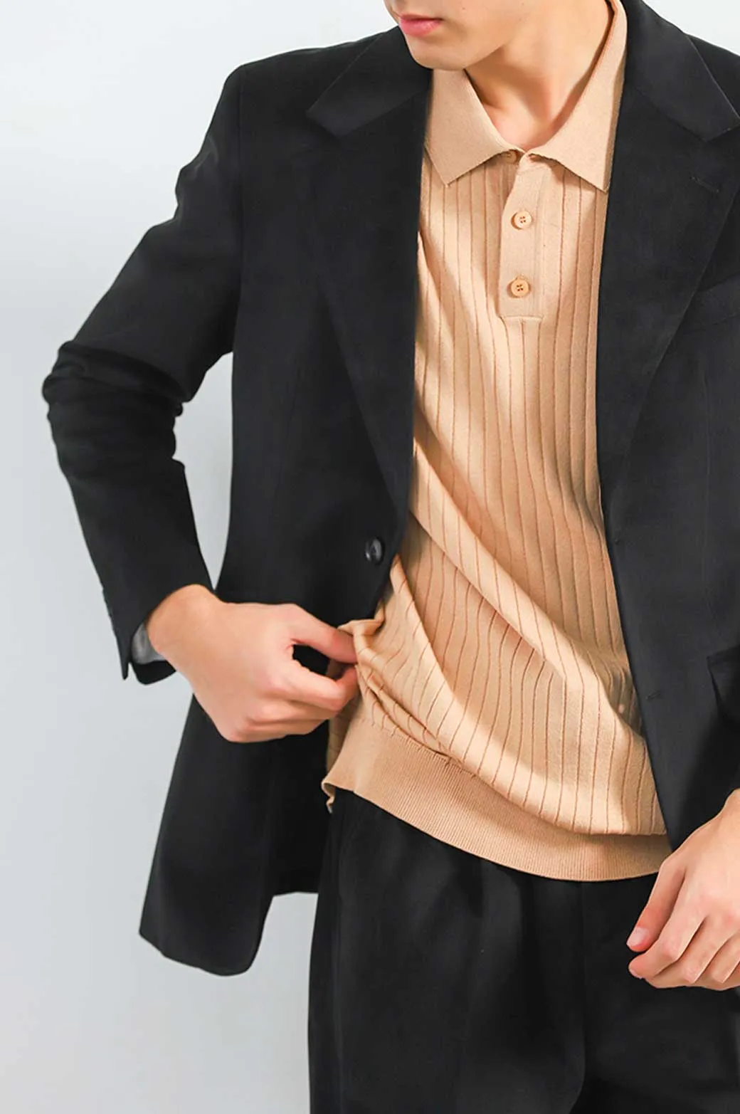 TAILORED FIT BLAZER