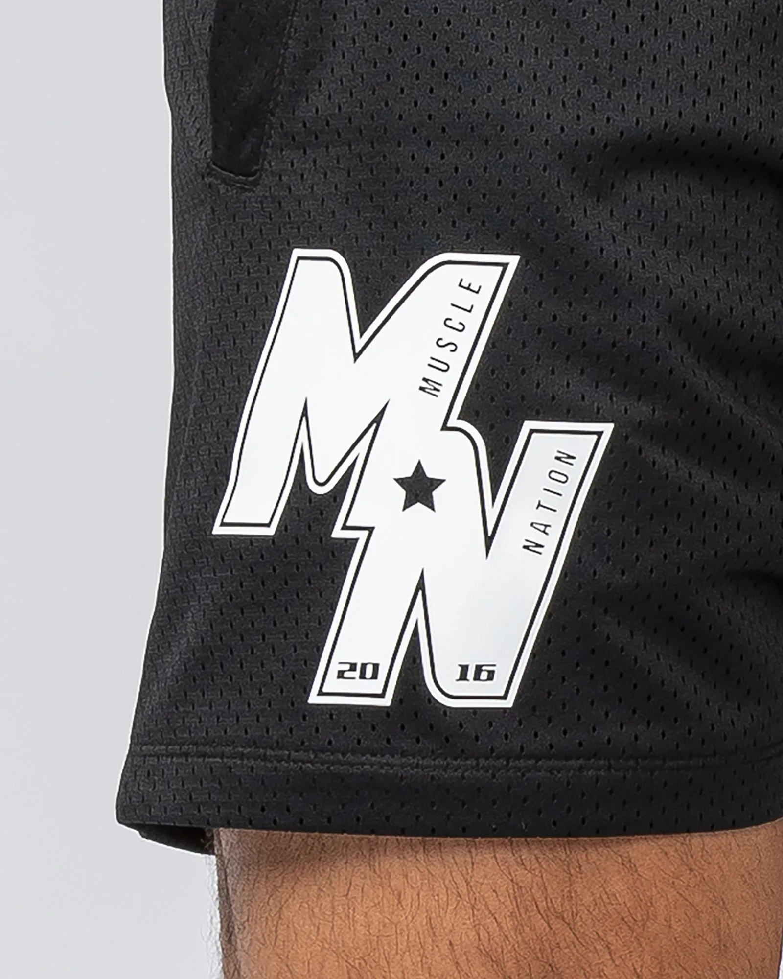 Throwback Lay Up 3.5" Shorts - Black