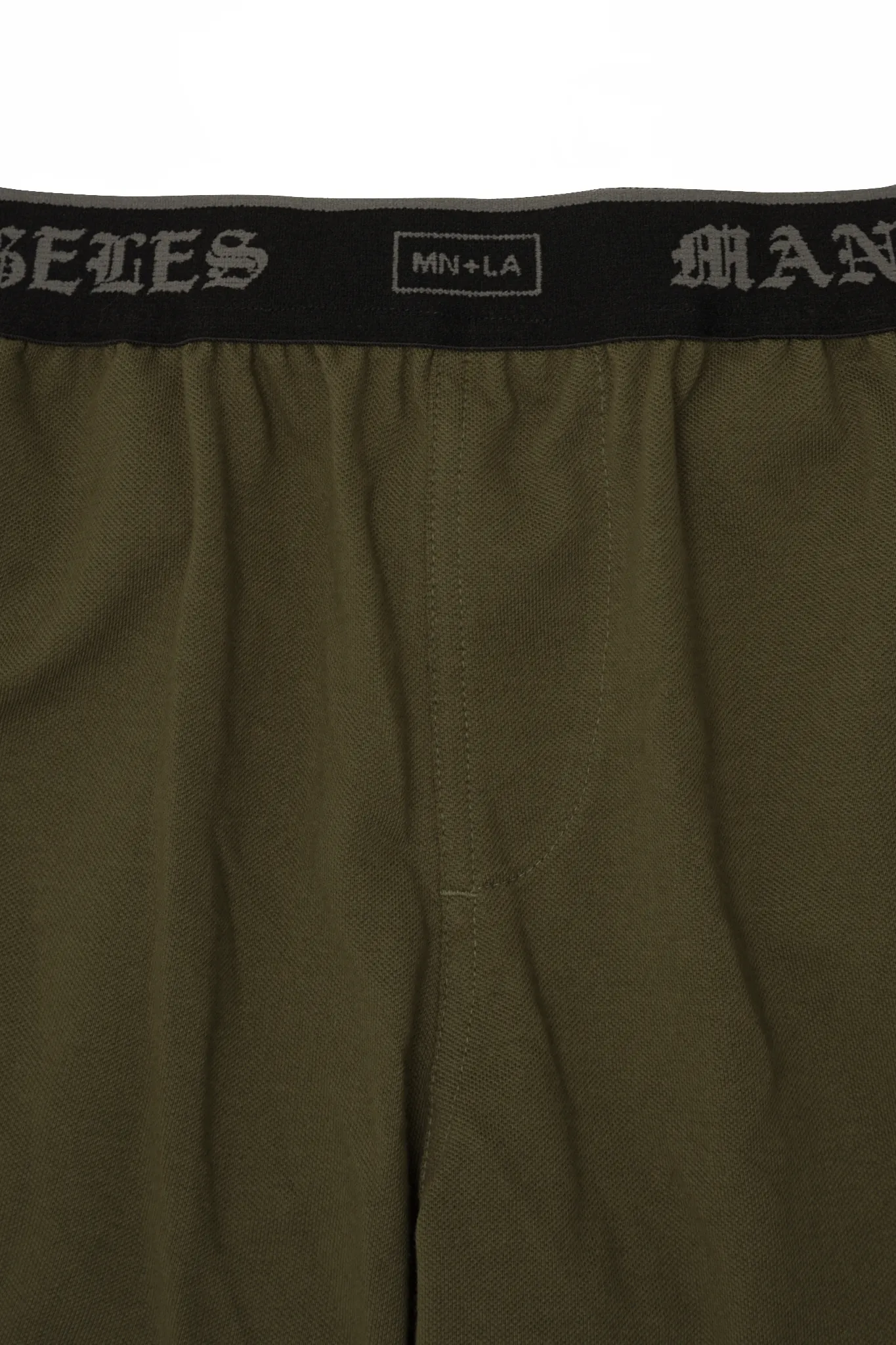 TRAINING SHORTS IN OLIVE