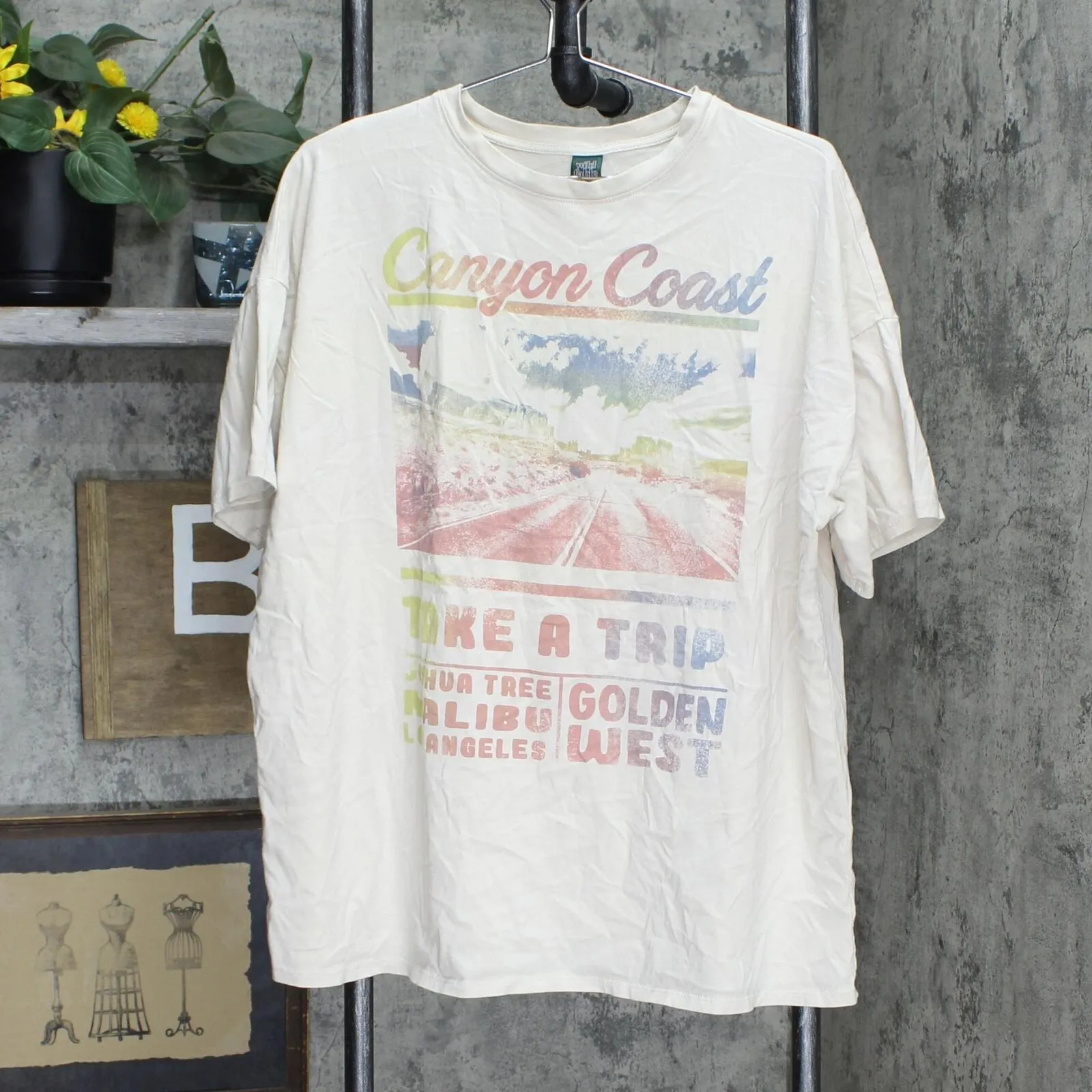 Wild Fable Women's Short Sleeve Oversized T-Shirt Light Beige M