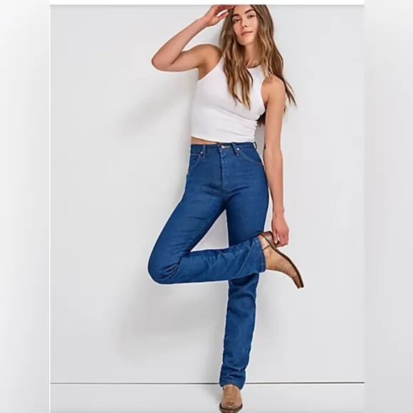 WRANGLER  COWBOY CUT SLIM FIT JEAN IN PREWASHED INDIGO